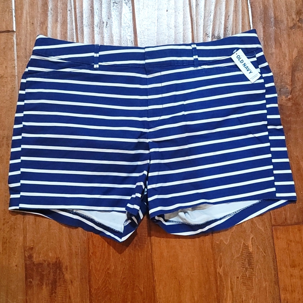 NWT Old Navy Pixie Striped Shorts